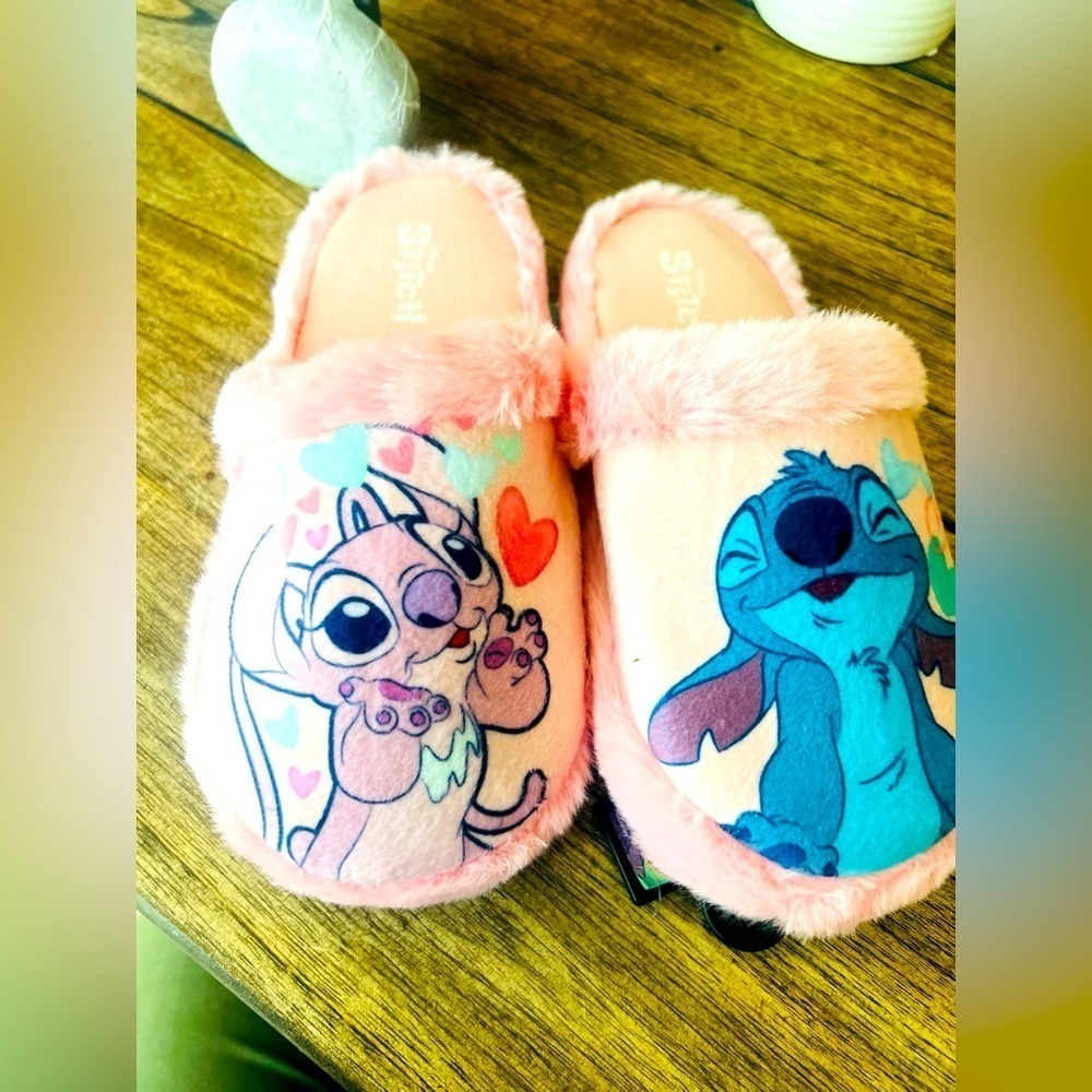 Disney Stitch Slippers size 2/3 fits NWT